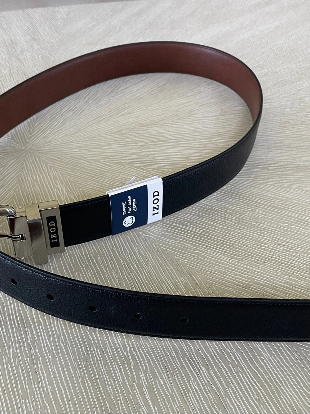 NWT Izod Black and Brown Reversible Leather Men’s Belt - Size M 34/36”